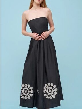 Elegant Strapless Black Maxi Dress with White Medallion Detail